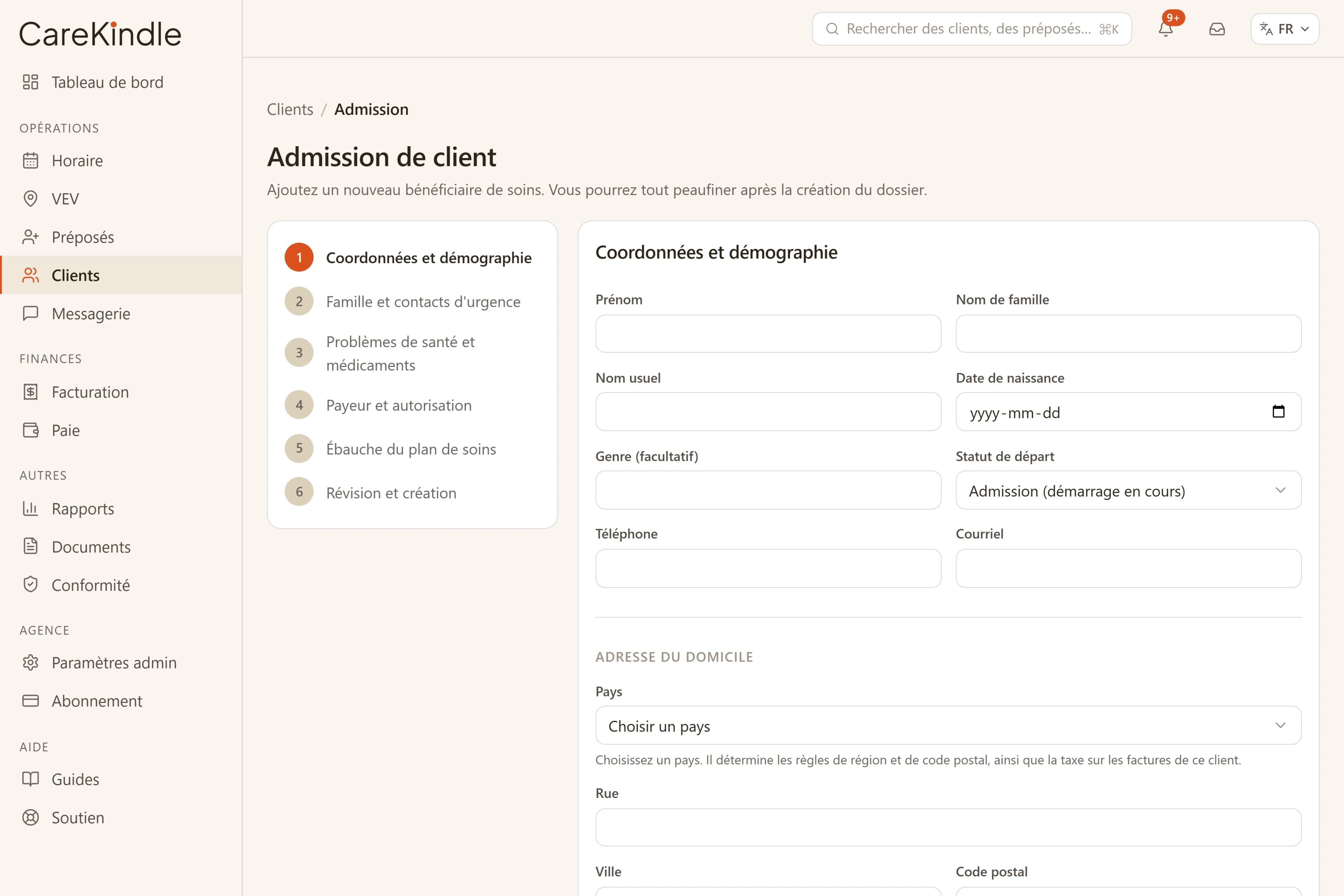 Un assistant d’admission client en six étapes recueillant le profil, les problèmes de santé et les coordonnées